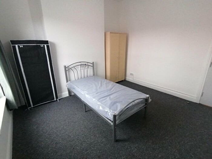 1 Bedroom House To Rent In Palin Street, Nottingham, Nottinghamshire, NG7