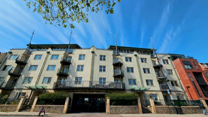 2 Bedroom Apartment To Rent In Capital Edge, Hotwell Road, BS8