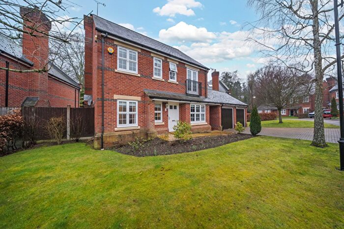 4 Bedroom Detached House For Sale In Azalea Close, St. Albans, AL2