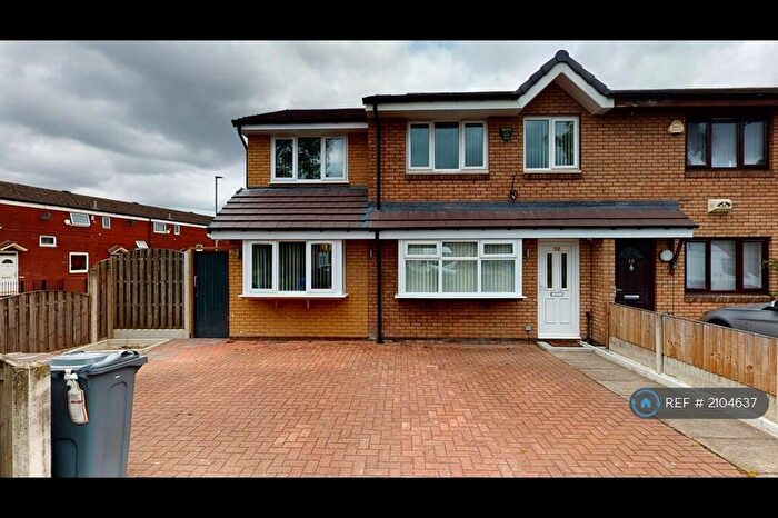 5 Bedroom Semi-Detached House To Rent In Addison Close, Manchester, M13