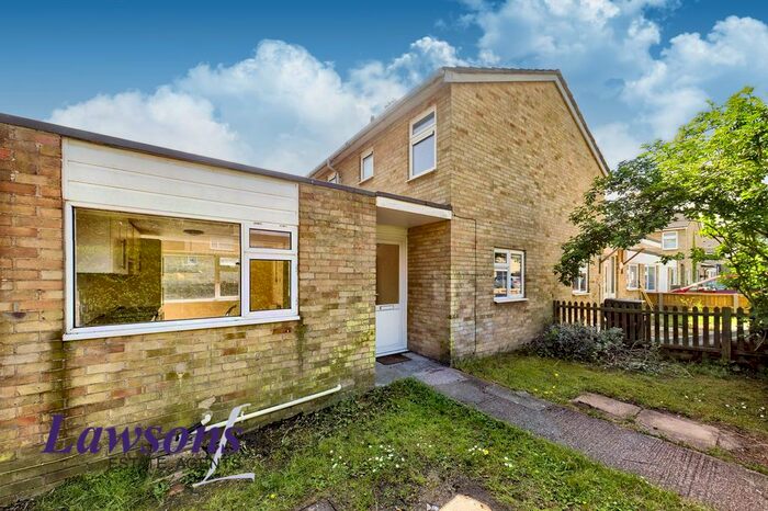 3 Bedroom Semi-Detached House For Sale In Almond Grove, Thetford, Norfolk, IP24