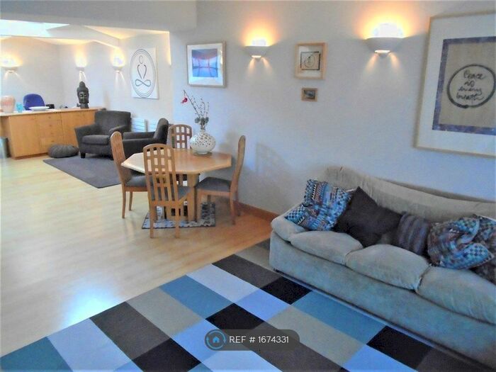 2 Bedroom Terraced House To Rent In North Clifton Street, Lytham St. Annes, FY8