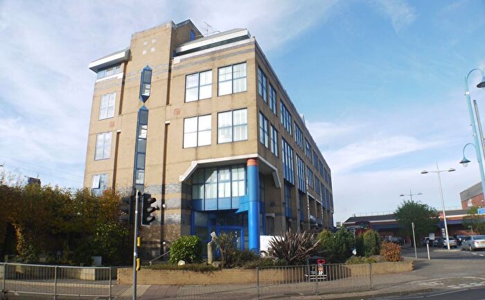 2 Bedroom Flat To Rent In Albany Gate, Hertfordshire, EN6