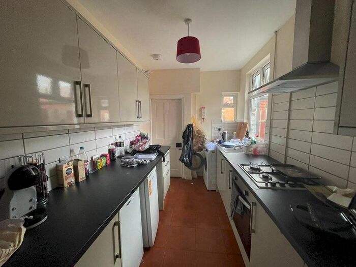 2 Bedroom Property To Rent In Windermere Street, Leicester, LE2