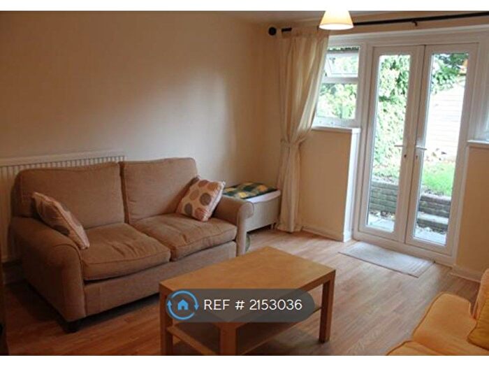 1 Bedroom Flat To Rent In Robert Street, Cardiff, CF24