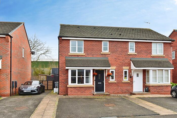 3 Bedroom Semi-Detached House For Sale In Kingfisher Crescent, Sandbach, Cheshire, CW11