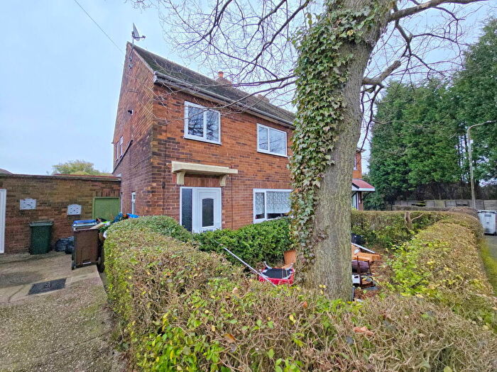 3 Bedroom Semi-Detached House For Sale In Bellbrooke Place, Darfield, Barnsley, S73