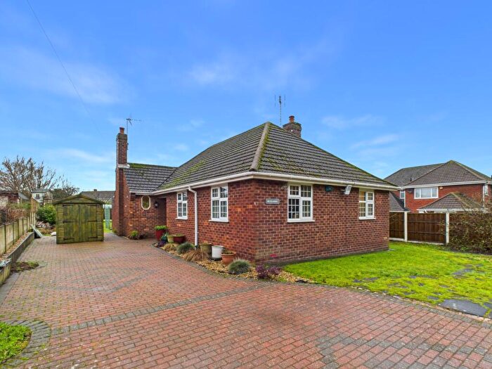 3 Bedroom Bungalow For Sale In Gattlys Lane, New Ollerton, Newark, NG22