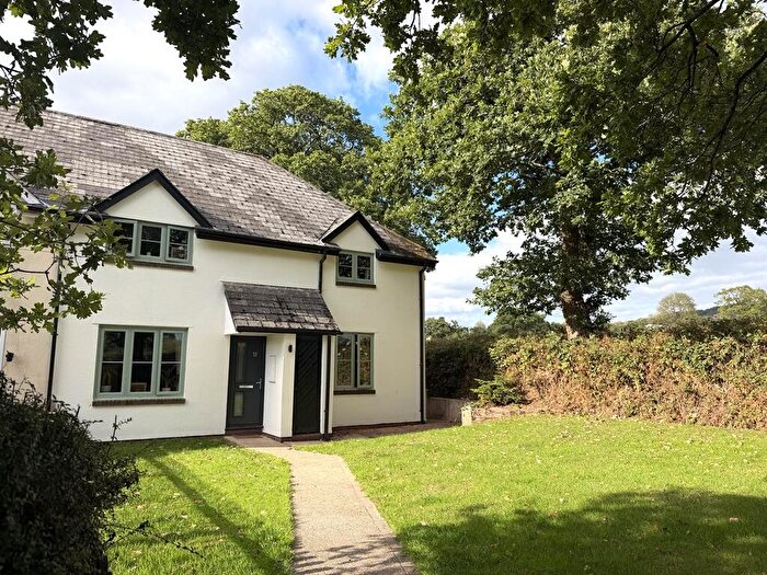 4 Bedroom Semi-Detached House For Sale In Nap View, Awliscombe, EX14