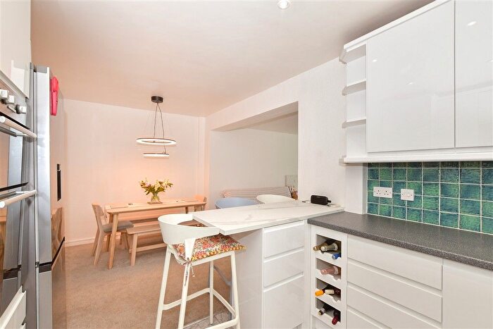 3 Bedroom Semi-Detached House For Sale In Allington Road, Paddock Wood, Tonbridge, Kent, TN12