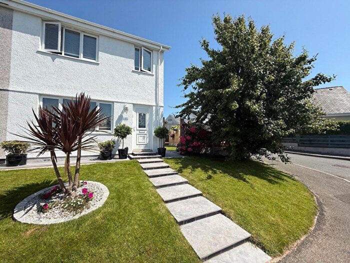 3 Bedroom Semi-Detached House For Sale In Tyn Rhos Estate, Penysarn, Tyn Rhos Estate, Penysarn, LL69