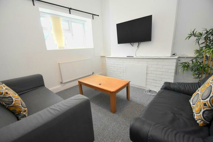 4 Bedroom House To Rent In Flora Street, Cathays, Cardiff, CF24