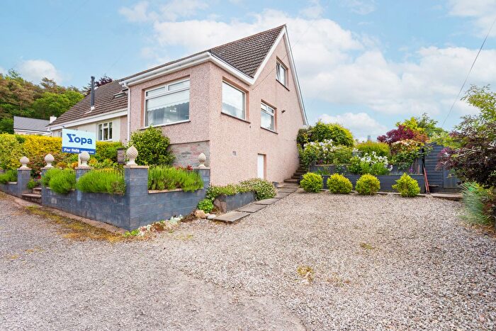 3 Bedroom Semi-Detached House For Sale In Southwick Drive, Dalbeattie, DG5