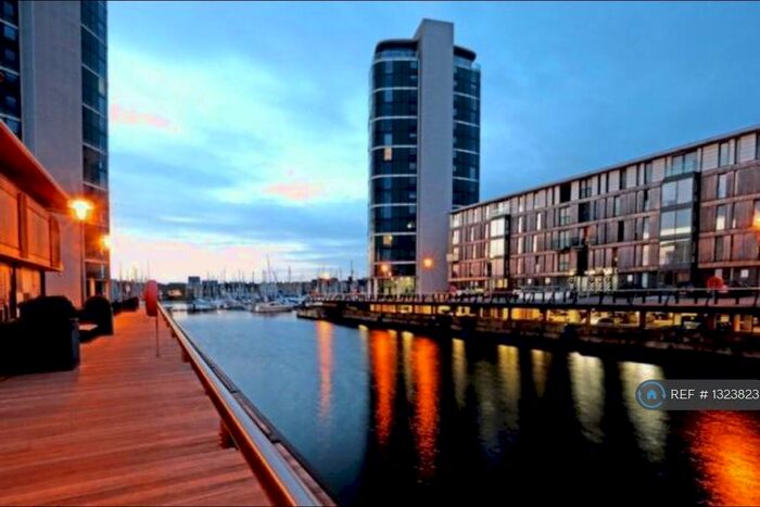 1 Bedroom Flat To Rent In Marina Point Westreet, Chatham, ME4