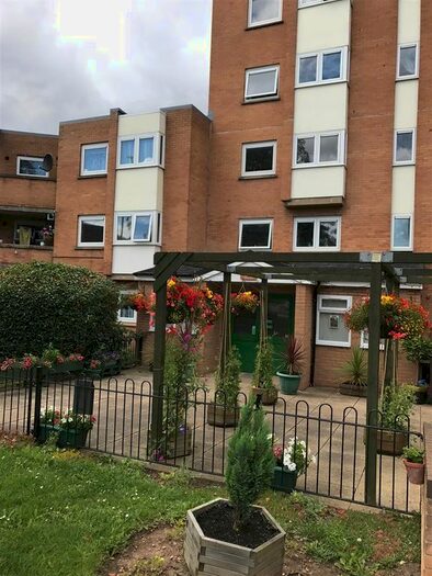 1 Bedroom Flat To Rent In Charteris Close, Loughborough, LE11