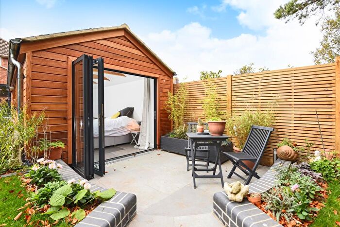 Apartment To Rent In Botley, Oxford, OX2