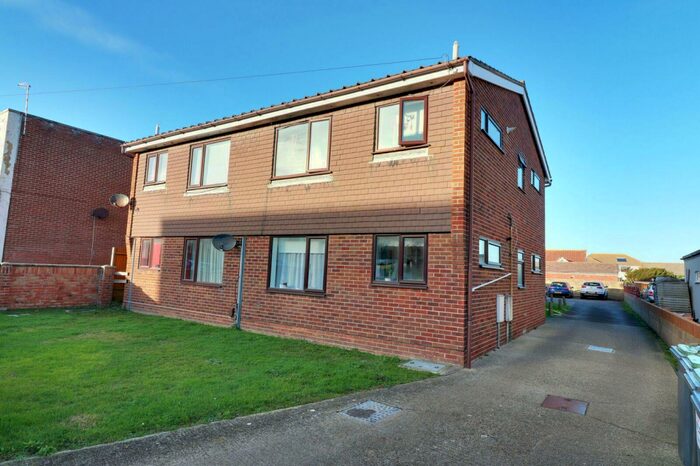 1 Bedroom Flat To Rent In Southwood Road, Hayling Island, PO11