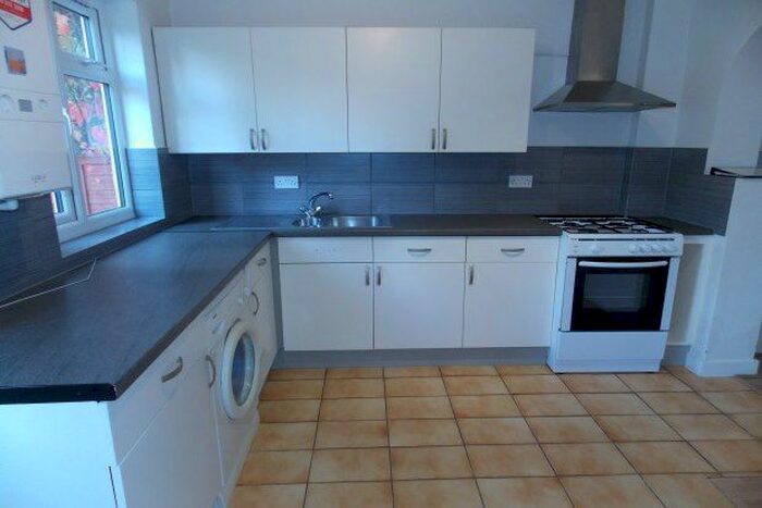 2 Bedroom Property To Rent In Sutton Road, Barking IG11