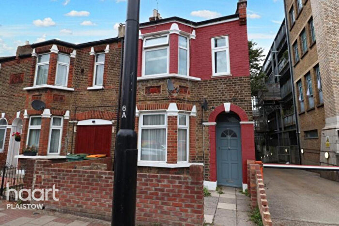 2 Bedroom Apartment For Sale In Greengate Street Plaistow, London, E13