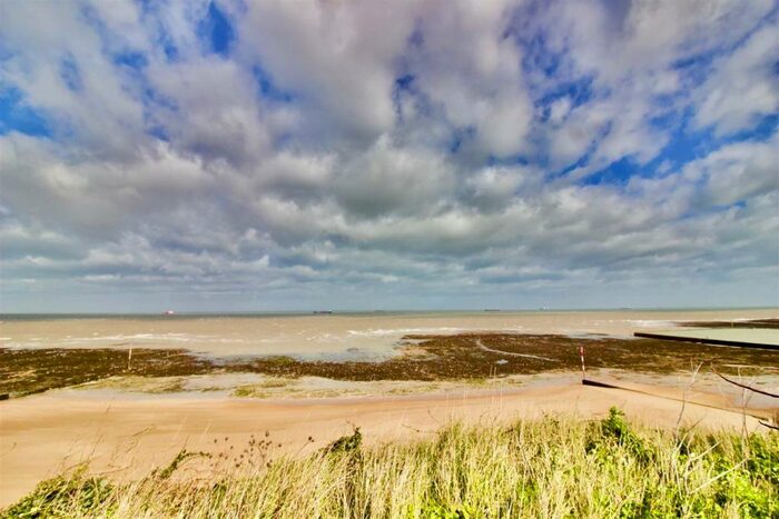 2 Bedroom Apartment To Rent In First Avenue, Margate, CT9