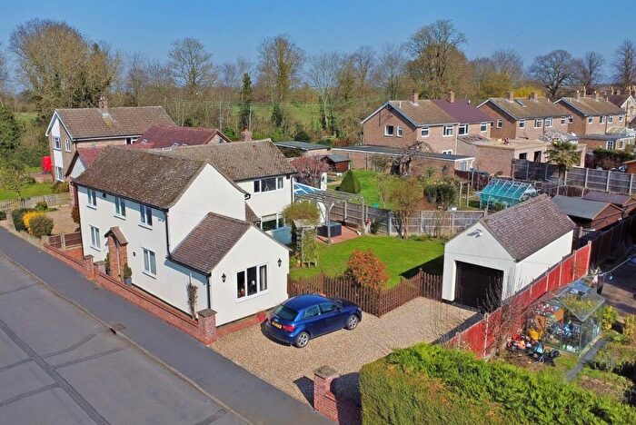 4 Bedroom Detached House For Sale In Park Way, Offord Cluny, PE19