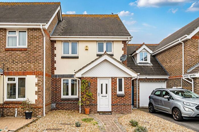 3 Bedroom End Terrace House For Sale In Enmore Close, Burnham-On-Sea, Somerset, TA8