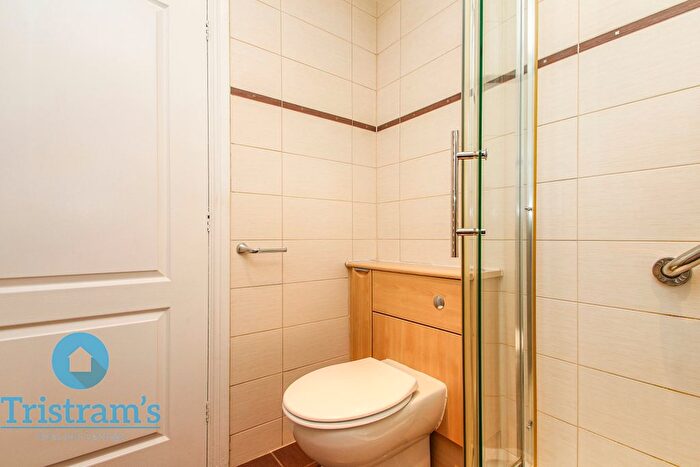 2 Bedroom Detached Bungalow To Rent In Bedlington Gardens, Mapperley, Nottinghamshire, NG3