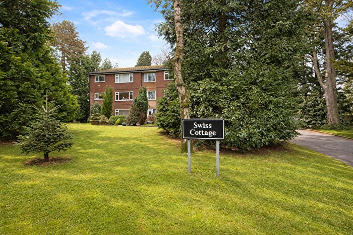 3 Bedroom Flat For Sale In Bollinbrook Road, Macclesfield, SK10