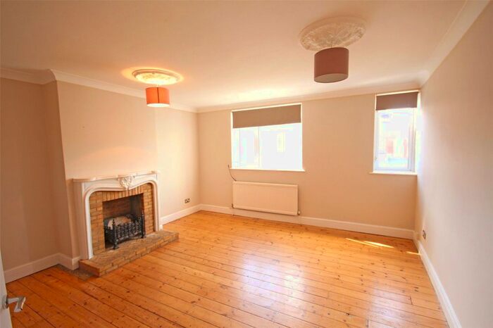2 Bedroom Flat To Rent In Brooklyn Court, High Road, Loughton, IG10