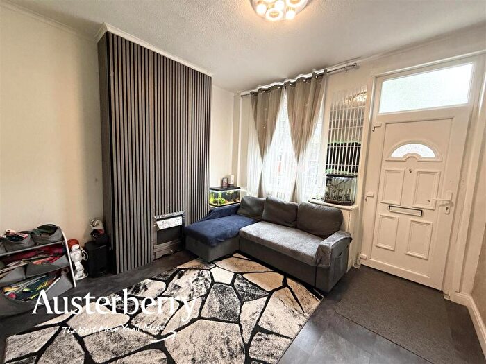 3 Bedroom Terraced House For Sale In Duke Street, Fenton, Stoke-On-Trent, ST4