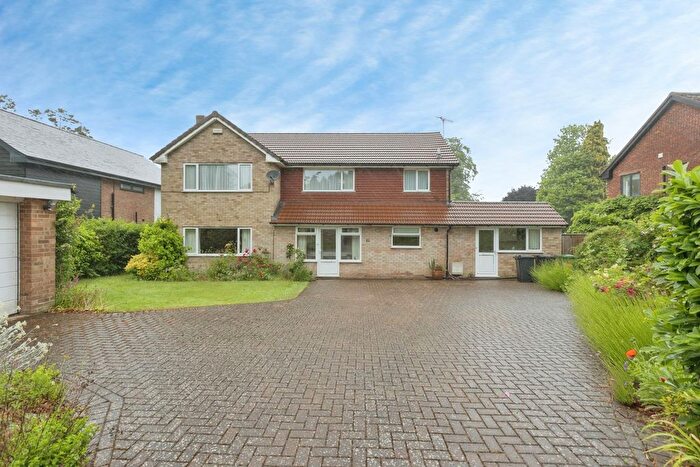 4 Bedroom Detached House For Sale In Sandown Park, Tunbridge Wells, Kent, TN2