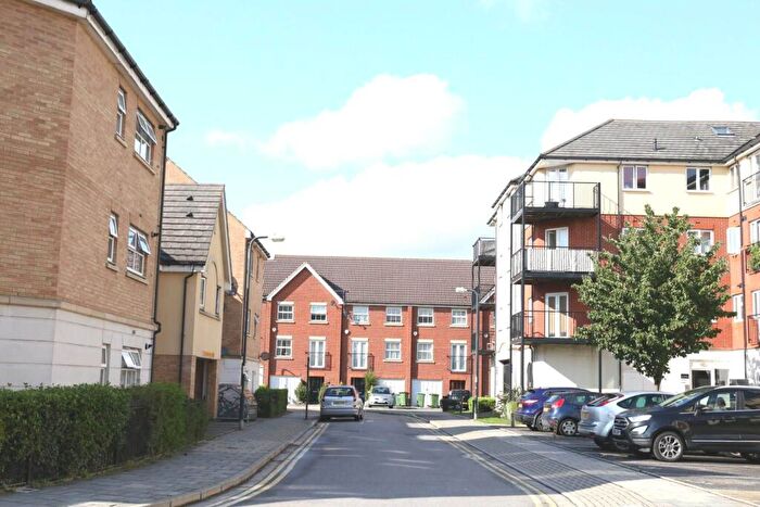 2 Bedroom Apartment For Sale In Pettacre Close, Thamesmead West, SE28
