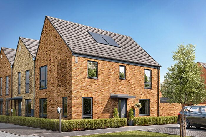 3 Bedroom End Of Terrace House For Sale In Elmers Gate, Houghton Regis, Bedfordshire, LU5