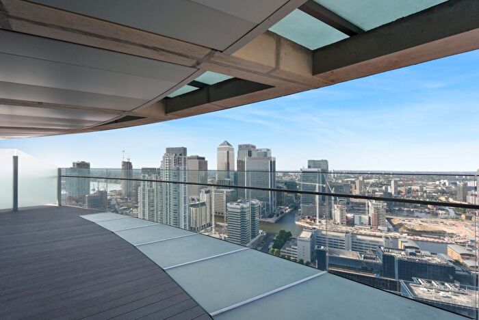 1 Bedroom Flat For Sale In Arena Tower, Crossharbour Plaza, Canary Wharf, E14