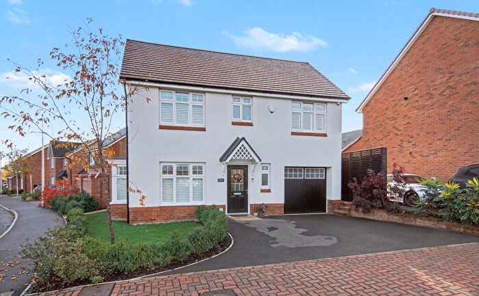 3 Bedroom Detached House For Sale In Adelie Road, Nuneaton, CV10