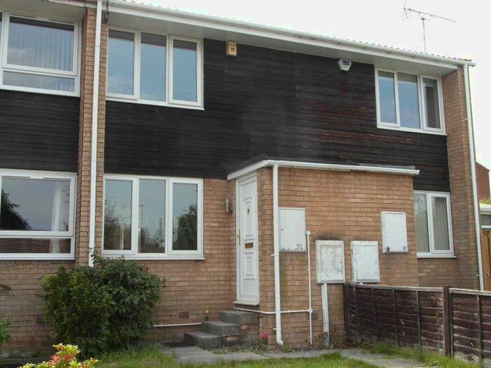 2 Bedroom Town House To Rent In Westland Road, Sheffield, S20