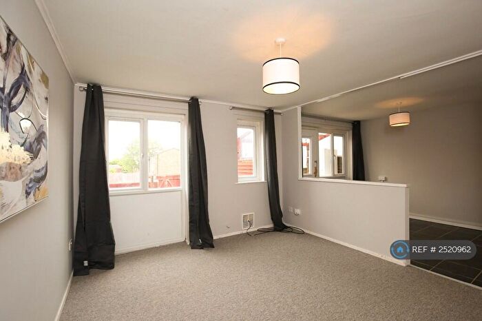 2 Bedroom Terraced House To Rent In Ferriston, Banbury, OX16