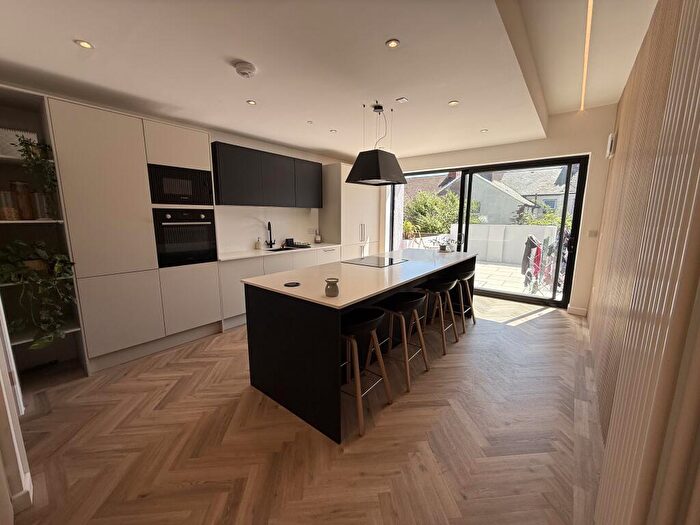 5 Bedroom Terraced House To Rent In Tewkesbury Street, Cardiff, CF24