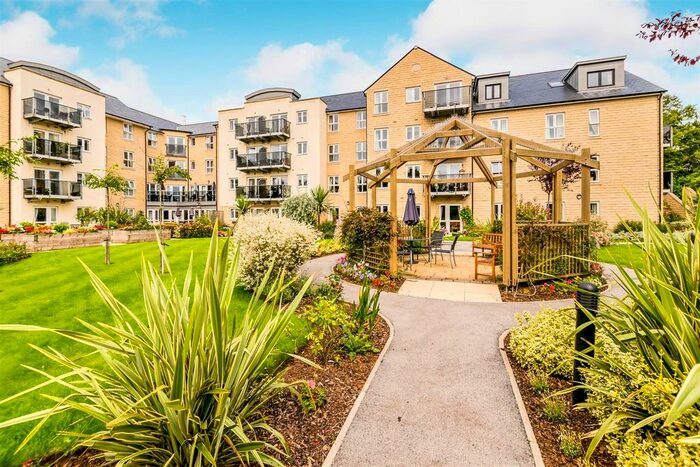 2 Bedroom Flat For Sale In Thackrah Court, Squirrel Way, Shadwell, Leeds, LS17