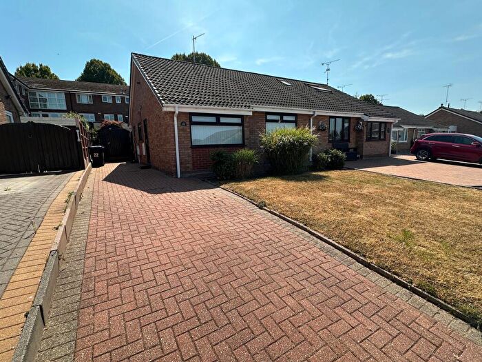 2 Bedroom Semi-Detached Bungalow For Sale In Kestrel Way, Burton-On-Trent, DE15