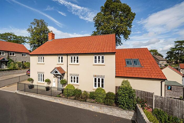 4 Bedroom Detached House For Sale In Lime Tree Close, Kingsdon, Somerton, TA11