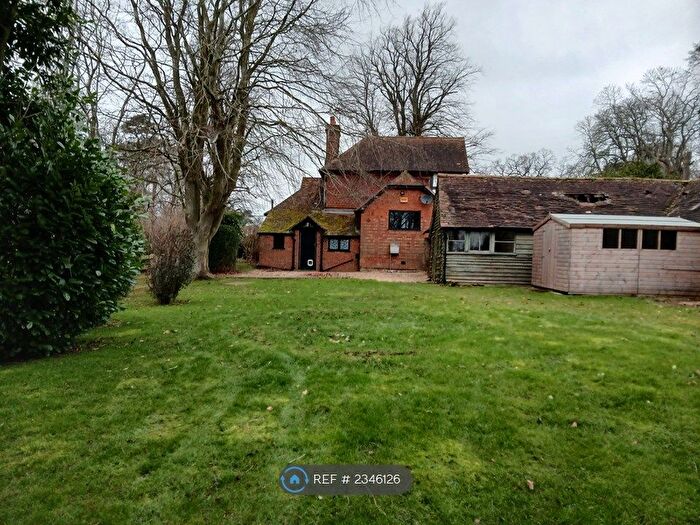 2 Bedroom Detached House To Rent In Ascott, Wing, Leighton Buzzard, LU7