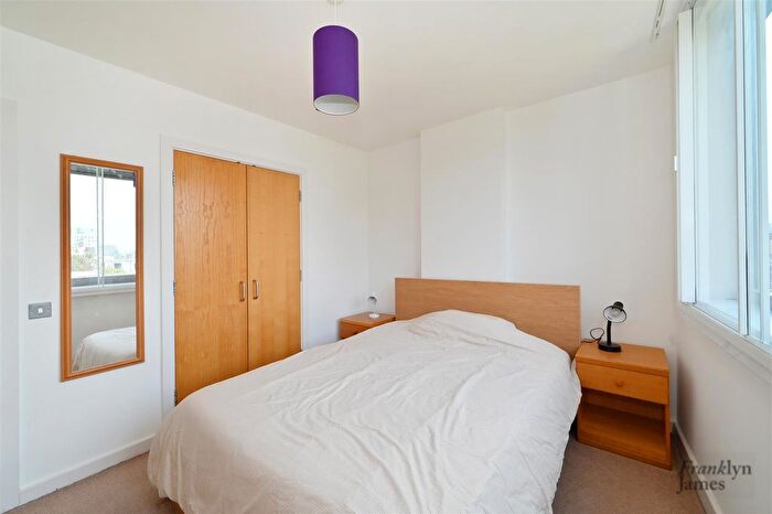1 Bedroom Flat To Rent In Kelday Heights, Spencer Way, London, E1