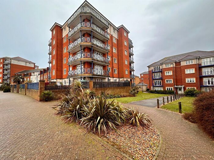 2 Bedroom Flat For Sale In San Juan Court, Eastbourne, BN23