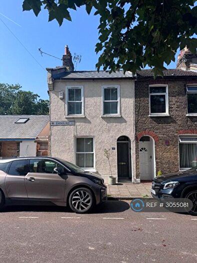 2 Bedroom End Of Terrace House To Rent In Emma Road, London, E13