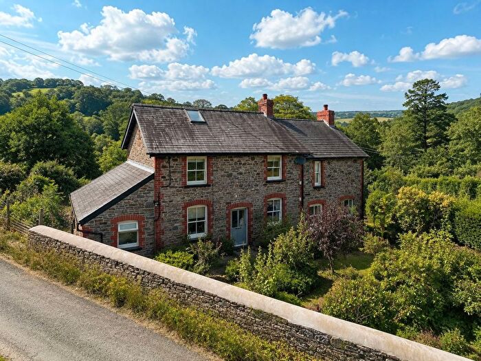 3 Bedroom Detached House For Sale In Halfway, Llandovery, SA20