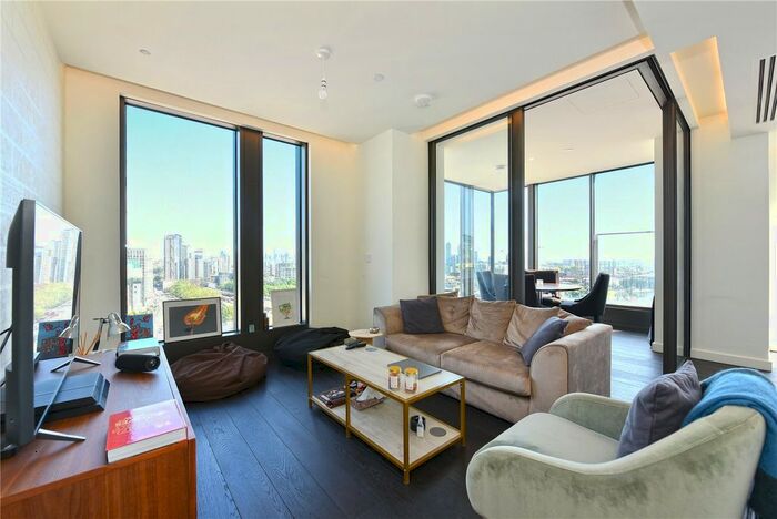 2 Bedroom Flat To Rent In London, SW8