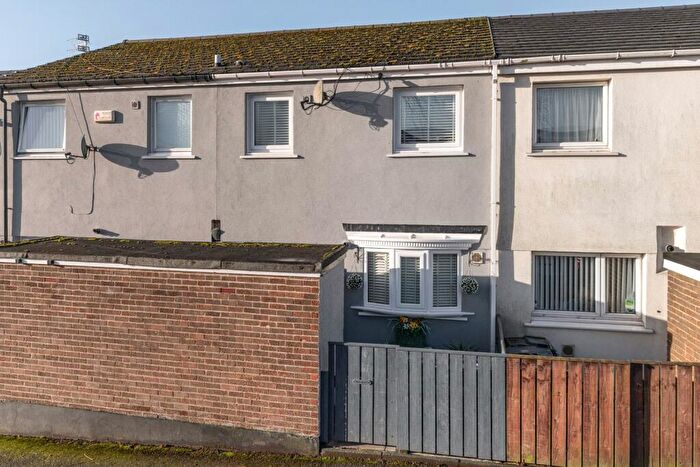 3 Bedroom Semi Detached House For Sale In Downham, Newcastle Upon Tyne, Tyne And Wear, NE5