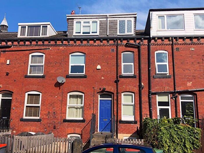 3 Bedroom Terraced House For Sale In Granby Terrace, Leeds, LS6
