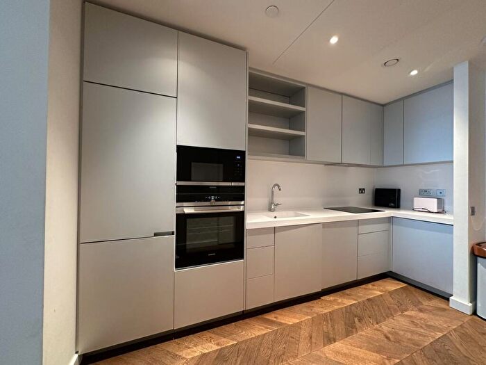 2 Bedroom Apartment For Sale In Wilshire House, Prospect Way, London, SW11